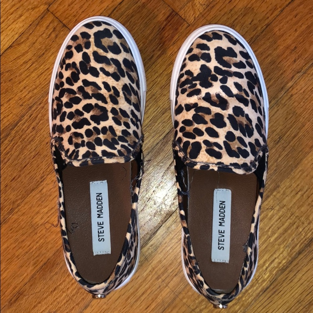 Steve Madden Slipons